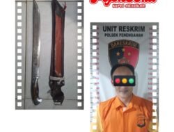 “HAMPIR 3 PEKAN DICARI POLISI, AAN AKHIRNYA DISERAHKAN KELUARGA KE POLSEK PENENGAHAN TERKAIT DUGAAN PENGANIAYAAN DI GAYAM”